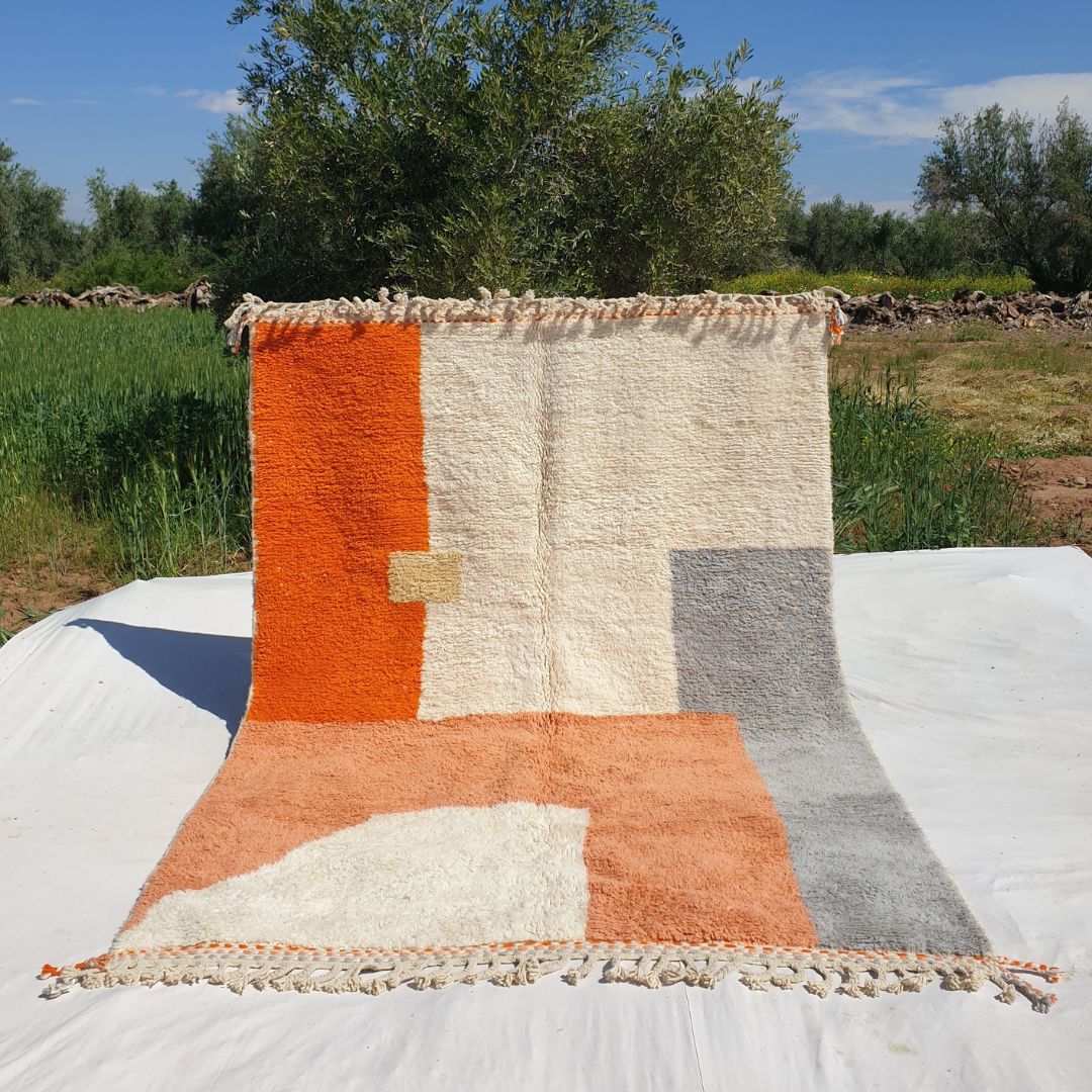 Hanily | Moroccan Beni rug 6x9 Ultra Soft | White Orange Blue Peach Beni Ouarain | 9'38x6'80 Ft | 286x207 cm - OunizZ