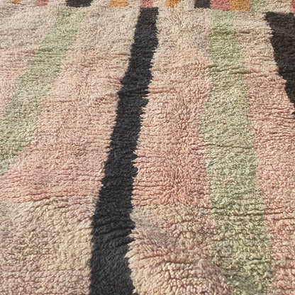 Hmana - Handmade Boujad Rug 9x13 ft – Pastel Pink Beige Black Abstract Geometric Moroccan Wool Carpet | 9'6"x13'9" Ft | 290x421 cm - OunizZ