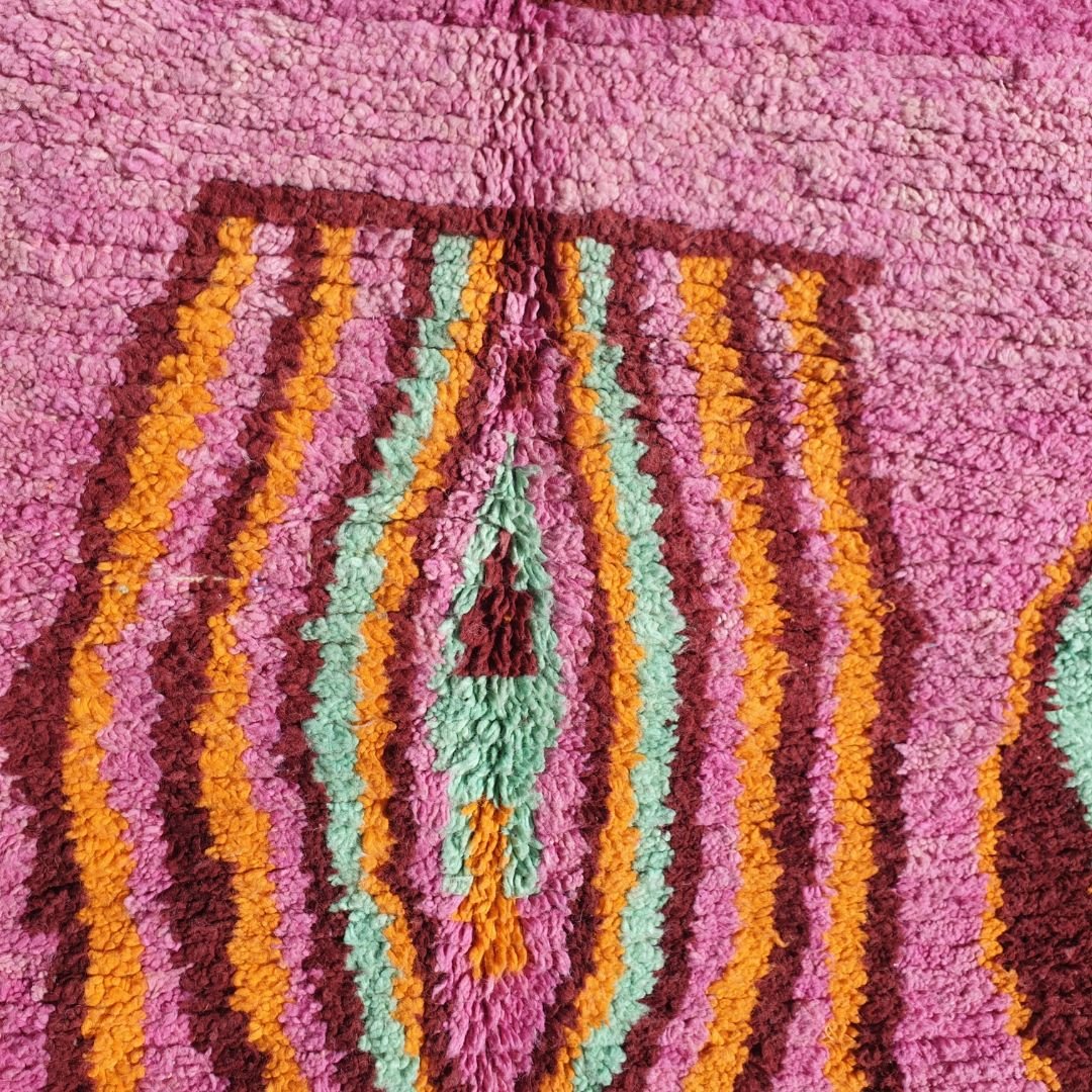 Ighla - Boujad Pink Moroccan Rug 5x8 | Berber Handmade with 100% Wool | 5'4x8'5 Ft | 164x258 cm - OunizZ