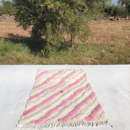 Tiwla | White & Pink Moroccan Rug 3x5 Beni Ourain Ultra Soft | 3'74x5'51 Ft | 114x168 cm - OunizZ