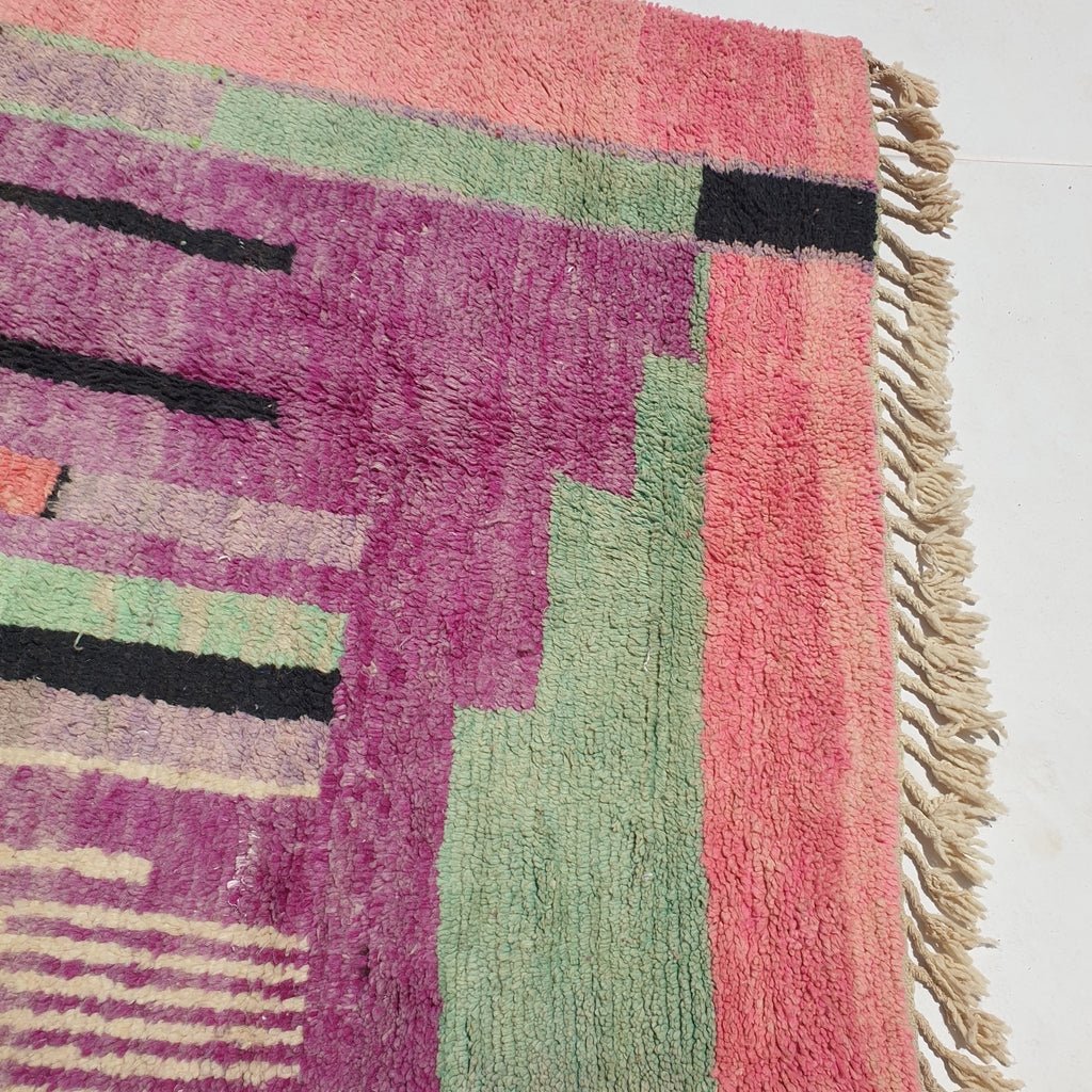 Binila - Moroccan Boujad Berber Rug | Colorful Authentic Handmade Bedroom Rug | 9'1x5'3 Ft | 2,77x1,62 m - OunizZ