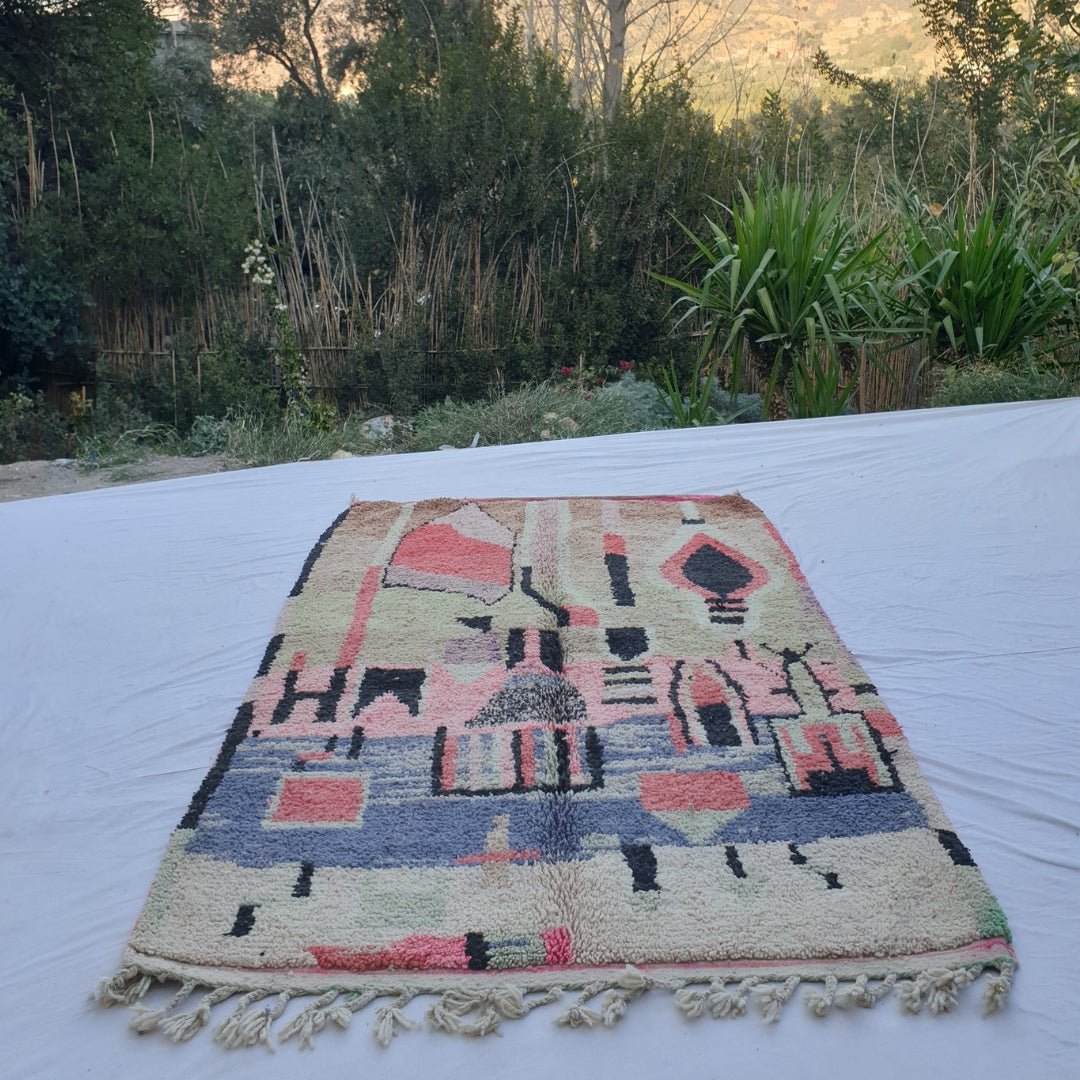 Emade - Moroccan Rug Boujaad | Colorful Authentic Berber Handmade Bedroom Rug | 8'60x5'25 Ft | 2,62x1,60 m - OunizZ