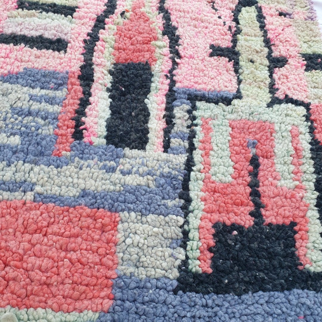 Emade - Moroccan Rug Boujaad | Colorful Authentic Berber Handmade Bedroom Rug | 8'60x5'25 Ft | 2,62x1,60 m - OunizZ