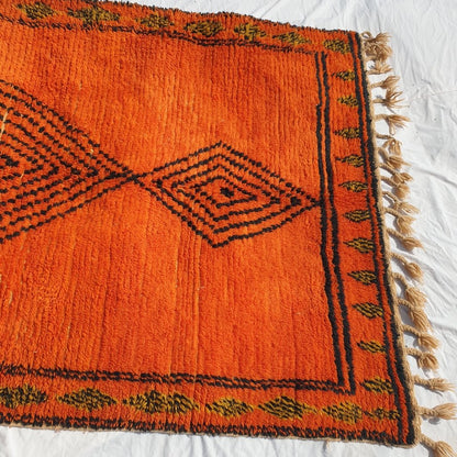 KAWHA Moroccan Boujaad Orange Rug | 7'9x4'7 Ft | 2,40x1,44 m | 100% wool handmade - OunizZ