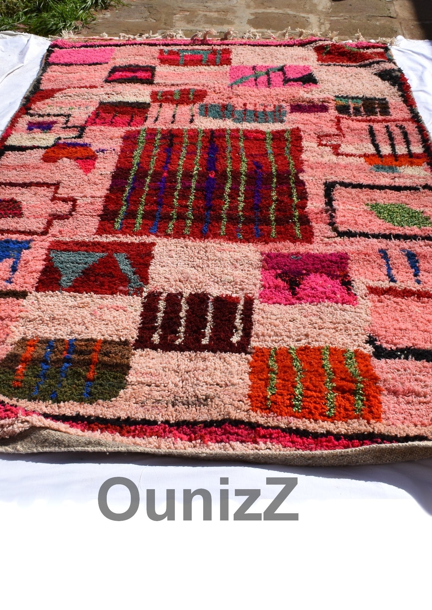 MIRA | 9'12x5'61 Ft | 278x171 cm | Moroccan Pink Rug | 100% wool handmade - OunizZ